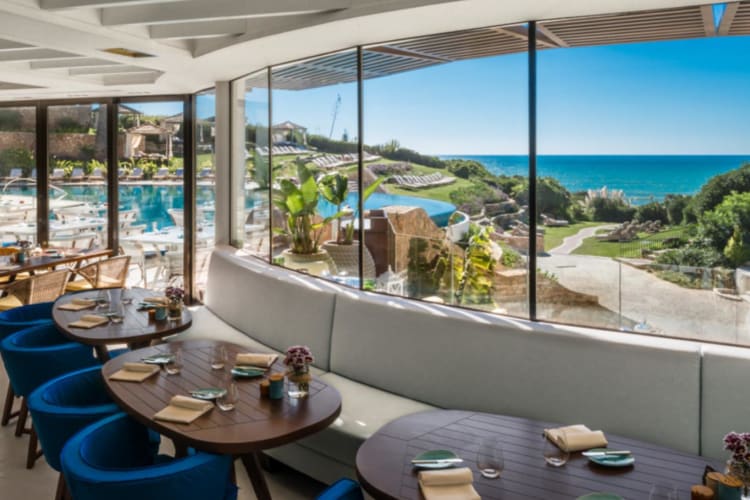 Whale restaurant